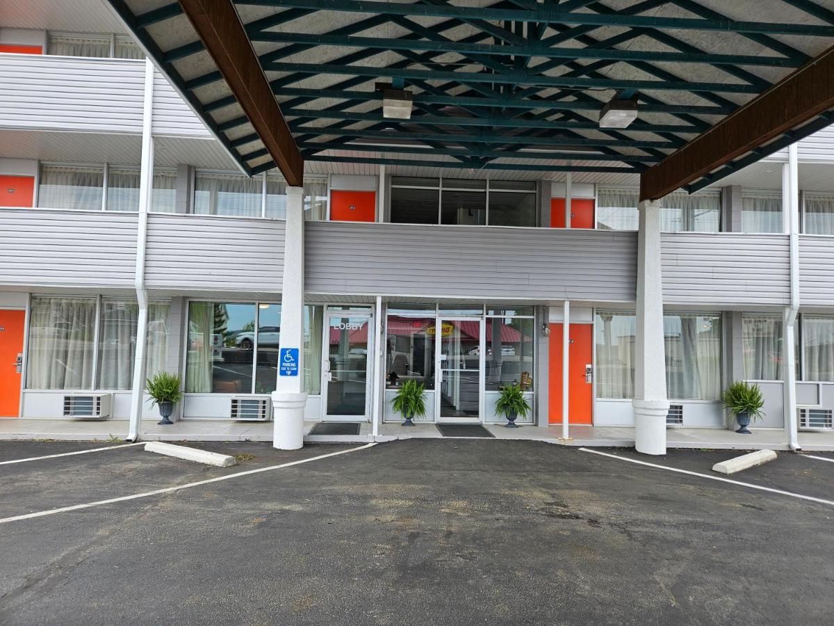 The Retro Hotel Branson Exterior photo